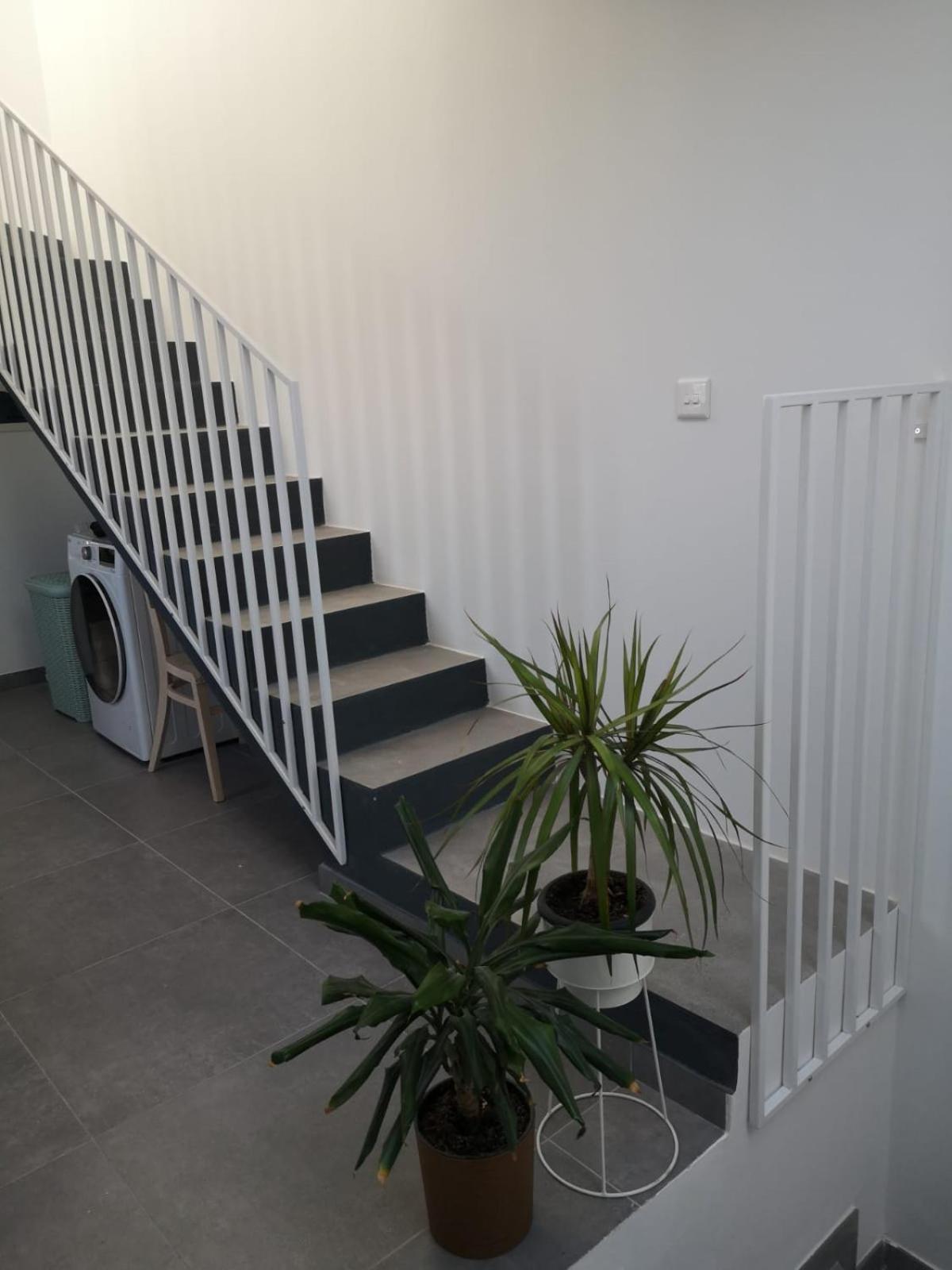 Minimal & Arty Townhouse Apartment Hamrun Exterior foto