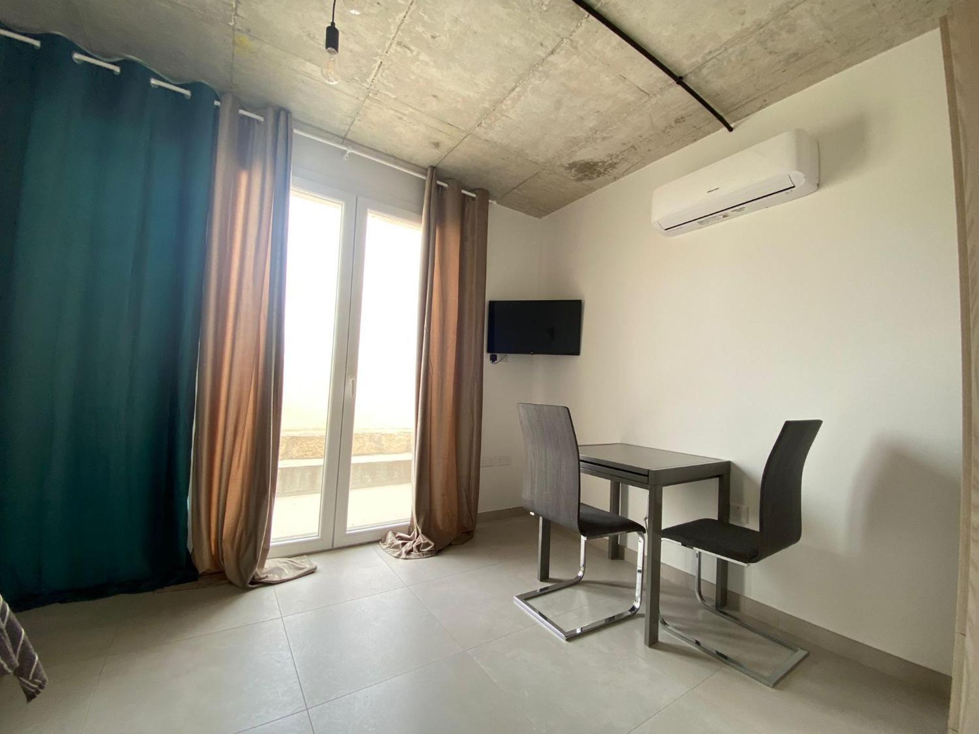 Minimal & Arty Townhouse Apartment Hamrun Exterior foto